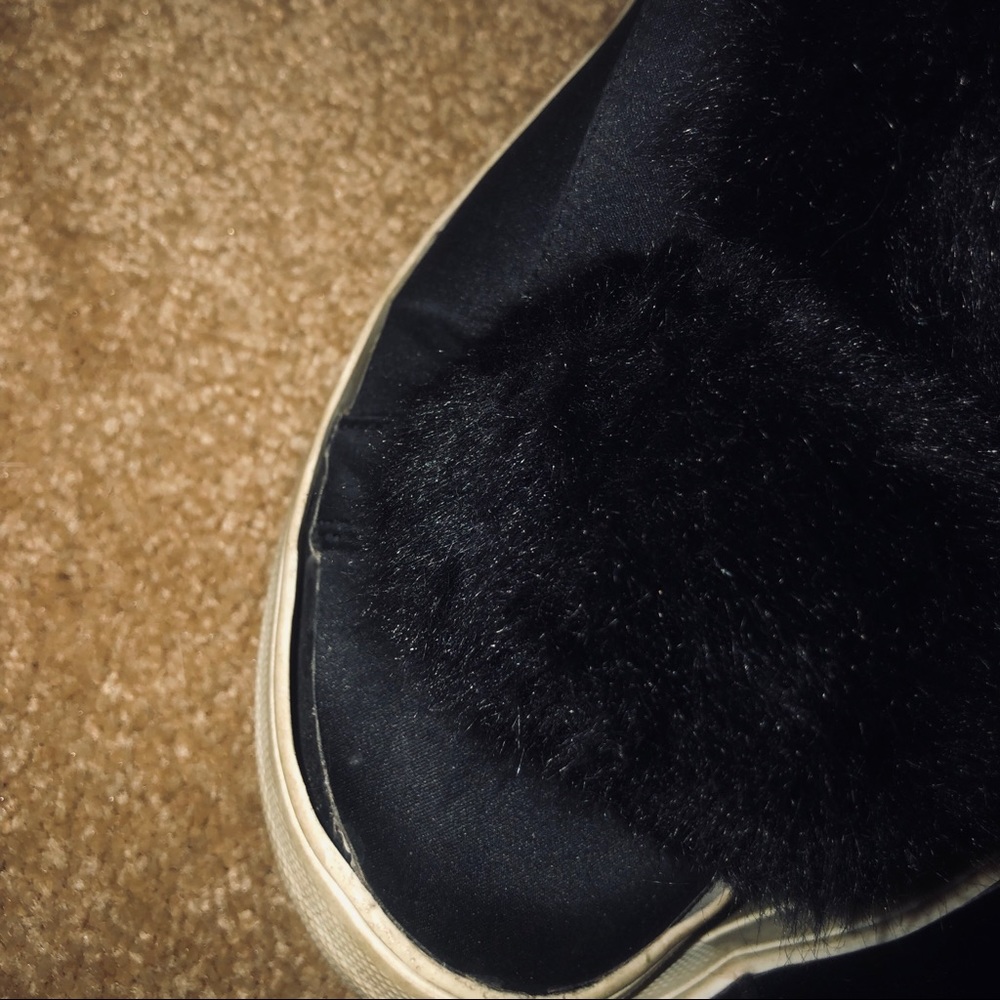 FREE WITH BUNDLE Pom Pom Sneakers - Picture 6 of 6